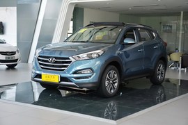 2015款现代途胜2.0L自动两驱舒适型