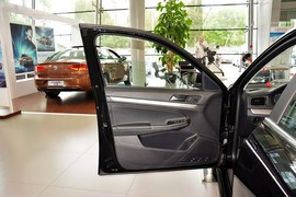 2015款大众朗逸1.6L自动舒适型