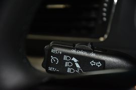 2015款大众朗逸1.6L自动舒适型