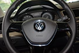 2015款大众朗逸1.6L自动舒适型