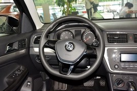 2015款大众朗逸1.6L自动舒适型