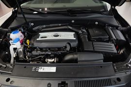 2015款大众帕萨特2.0TSI
