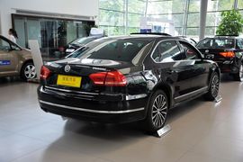 2015款大众帕萨特2.0TSI