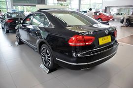 2015款大众帕萨特2.0TSI