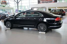 2015款大众帕萨特2.0TSI