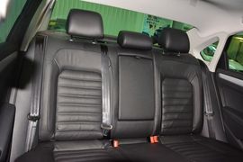 2015款大众帕萨特2.0TSI