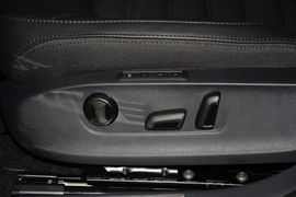 2015款大众帕萨特2.0TSI