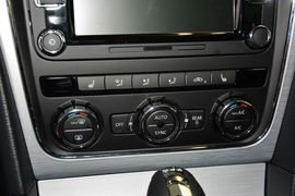 2015款大众帕萨特2.0TSI