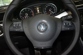 2015款大众帕萨特2.0TSI