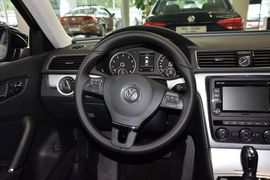 2015款大众帕萨特2.0TSI