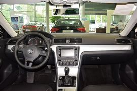 2015款大众帕萨特2.0TSI