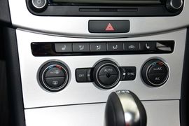 2015款大众迈腾2.0TSI豪华型
