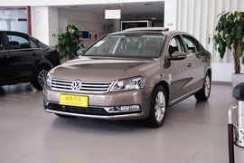 2015款大众迈腾2.0TSI豪华型