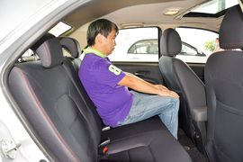 2014款吉利金刚1.5L手动尊贵型到店实拍