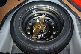 2014款吉利金刚1.5L手动尊贵型