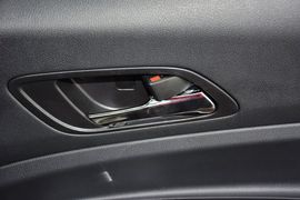 2014款吉利金刚1.5L手动尊贵型