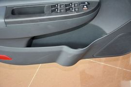 2014款吉利金刚1.5L手动尊贵型