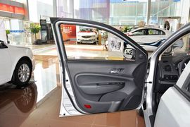 2014款吉利金刚1.5L手动尊贵型