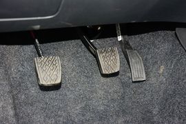 2014款吉利金刚1.5L手动尊贵型