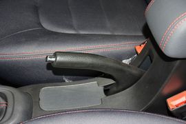 2014款吉利金刚1.5L手动尊贵型