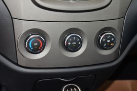 2014款吉利金刚1.5L手动尊贵型