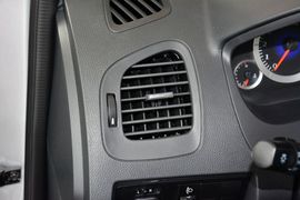 2014款吉利金刚1.5L手动尊贵型