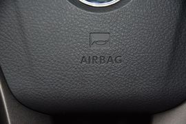 2014款吉利金刚1.5L手动尊贵型