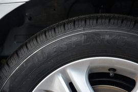 2014款吉利金刚1.5L手动尊贵型