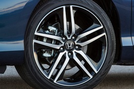 2016款本田雅阁Coupe