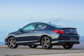 2016款本田雅阁Coupe
