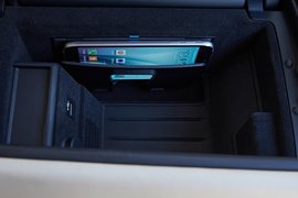 2016款宝马750Li