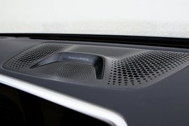 2016款宝马750Li