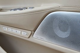 2016款宝马750Li
