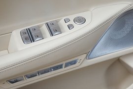 2016款宝马750Li