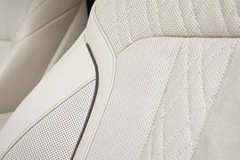 2016款宝马750Li