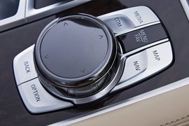 2016款宝马750Li