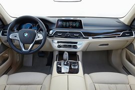 2016款宝马750Li