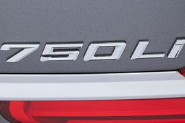 2016款宝马750Li
