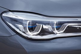 2016款宝马750Li