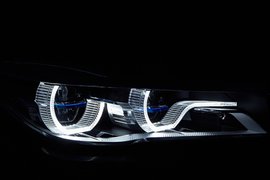 2016款宝马750Li