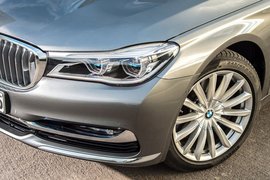 2016款宝马750Li