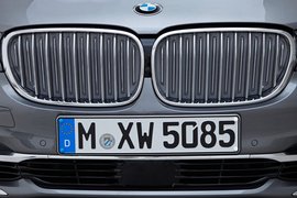 2016款宝马750Li