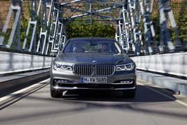 2016款宝马750Li
