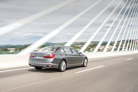 2016款宝马750Li