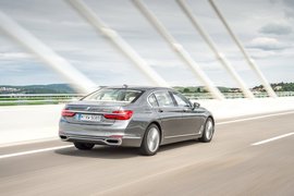 2016款宝马750Li