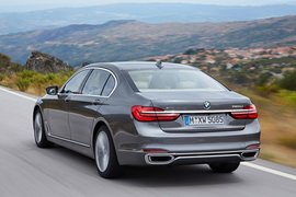 2016款宝马750Li
