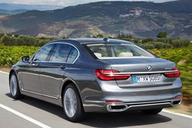 2016款宝马750Li