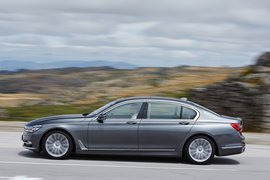 2016款宝马750Li