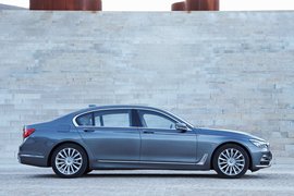 2016款宝马750Li