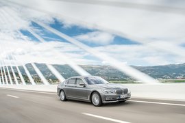 2016款宝马750Li